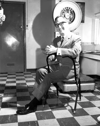 Alt text: Dennis Gowing appearing on the Australian television show Tell the Truth.